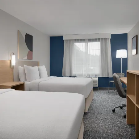 Spark by Hilton Washington Meadowlands Blvd
