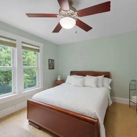 Classic Charm on Ashland For 8