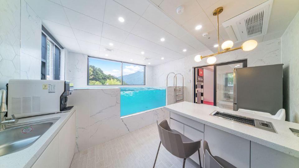 Barney Hill Kids Pool Villa in Gapyeong