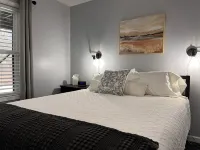 Cozy Guest Suite with Hot Tub in Davison