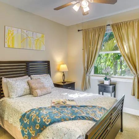Saltwater Pool and Spa! Tropical Cape Coral Retreat