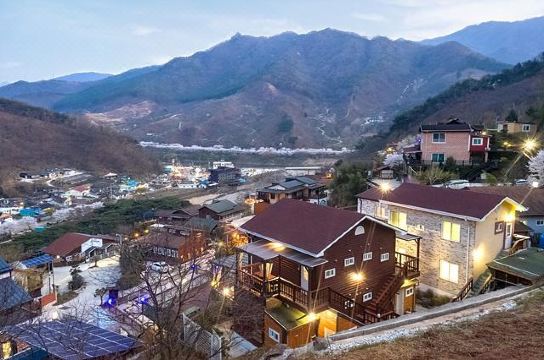 화수목펜션 전경