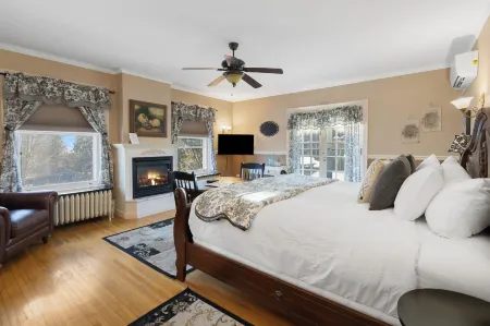 Historic Salyards Mansion by Heirloom Boutique Collection