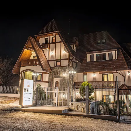Ruelle Château Boutique