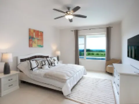 Direct Beachfront 6 BDR/en-suite /maid included. Excellent service. Rare gem (A) Hotels in Guana Bay