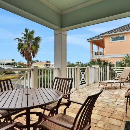 Palm-surrounded Stunner With Enclosed Pool & Water Views - Dog-friendly