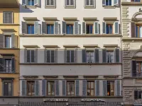 Hotel Maxim Axial Hotels near Duomo
