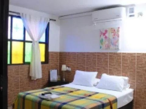 Hotel Casa Jairo 內瓦貝尼托薩拉斯機場附近的飯店