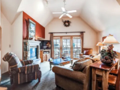 Jackpine & Black Bear Condos by Vail Resorts Hotels in Dillon