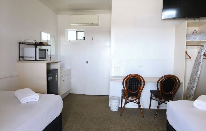 Park Avenue Hotel Motel
