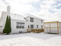 Nookside Grand Estate For 8 Hotels in Hamilton