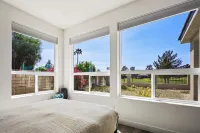 6 BDR Modern Home w/River & Beach Access!