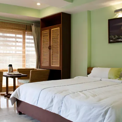 Hotel Rains Inn Các khách sạn gần Đền Kamakhya