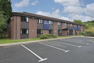 Travelodge Birmingham Oldbury โรงแรมใน