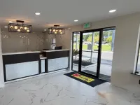 Super 8 by Wyndham Richmond Hill - 2-Sterne