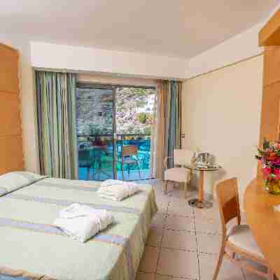 Calypso Beach Rooms