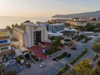 Lims Bona Dea Beach Hotel - Bergblick