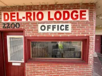 Del Rio Hotel O Near Mesa Downtown