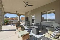 Alanamari Desert Estate, Pool, Spa, Casita 4 Bedroom Home - balcony