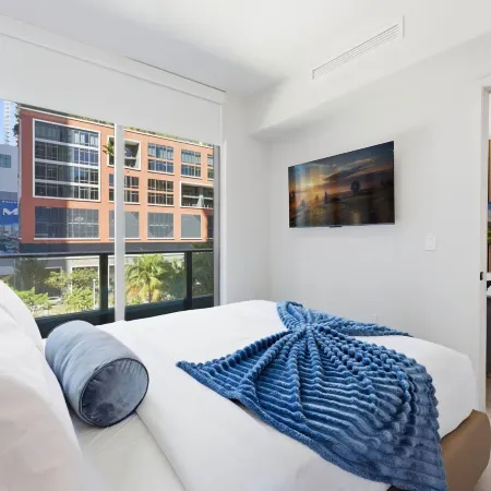 Stylish Miami Stay for 5 Guests