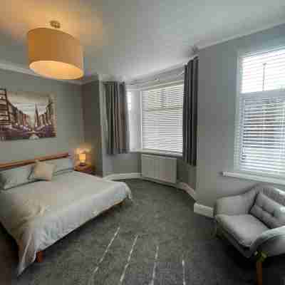 4 Luxury Ensuite Bedrooms, Games   Arcade Room Rooms