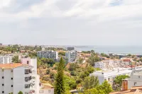 GuestReady - Sea View Retreat in Cascais - Condos