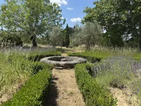 Villa in Saignon with Pool and Scenic Views - Villaer