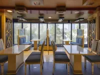 Montana Al Azizia Hotel Hotels near Al Jamrah al Wusta