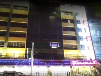Hotel Golden Palace Hotels near Howrah Train Station