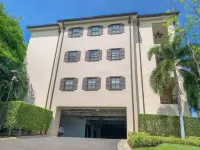 Stunning Oceanview Condo w/ Exceptional Views & Resort-Style Amenities