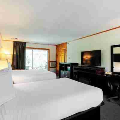 Indian Head Resort Rooms