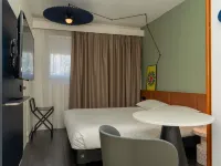 Ibis Orange Centre Échangeur A7 A9