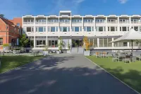 The Lincoln Hotel - parking