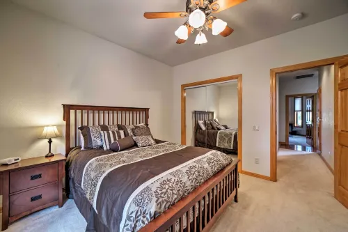 Pagosa Springs Home w/ Patio, Grill & Hot Tub! - 3 estrellas