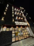 HOTEL KINGS PARADISE BANQUET & LAWN, Airport