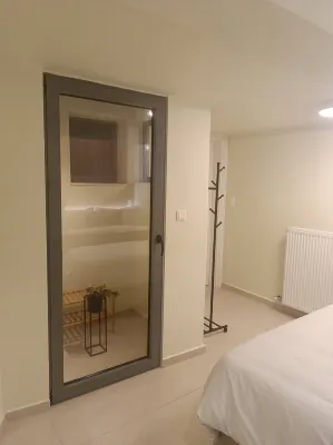 Cozy Apartment in Nea Ionia Greece with Modern Amenities