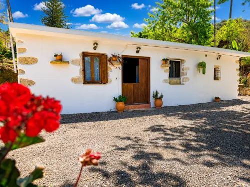 Oniropagida - Dream Catcher - House on Way to Sougia