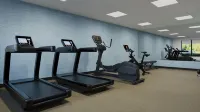 Hyatt Select Louisville North - 주차장