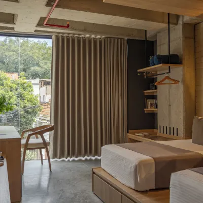 beminimal Jardines Hotels near Laureles