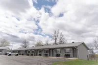 Aquarius Motel