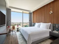 Swissôtel Living Jeddah Hotels near King Road Tower