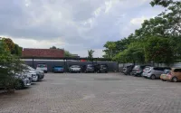 Privato Suite Purwokerto - parking