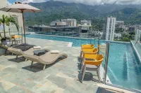 Sonesta Hotel Ibagué - ที่มีสระว่ายน้ำ