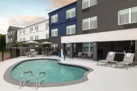 SpringHill Suites Dallas Arlington North - Swimmingpools