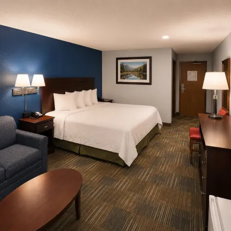 Corning Inn Hotels in Steuben County