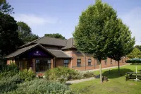 Premier Inn Lowestoft - parking
