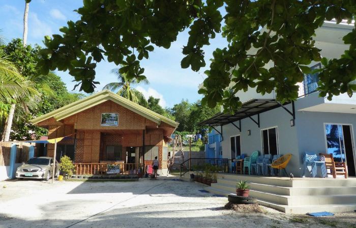 D & B Bluestar Beach Resort