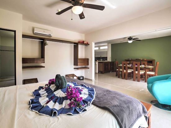 Casa Esmeralda w/ Pool Access & Furnished Patio!