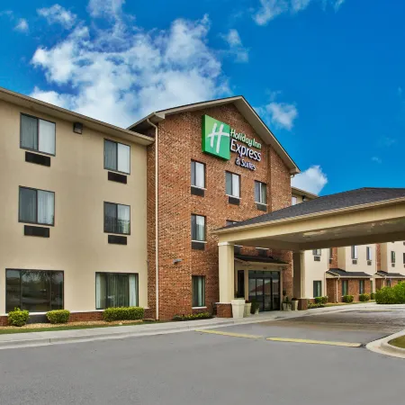 Holiday Inn Express & Suites BUFORD NE - LAKE LANIER by IHG