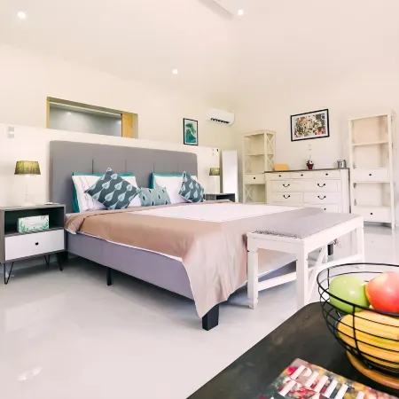 Denika's Suites